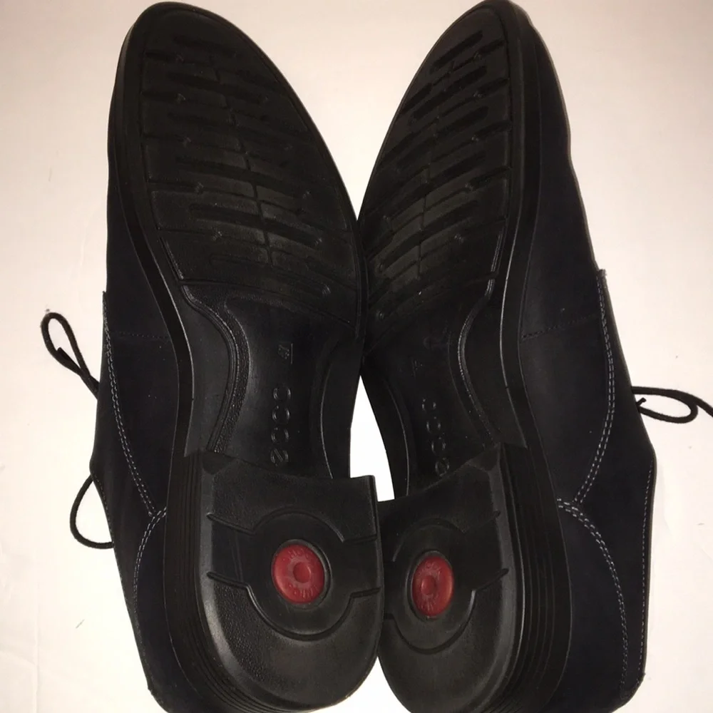 ECCO Men’s Black Suede Oxford Lace up Shock Point Heel
